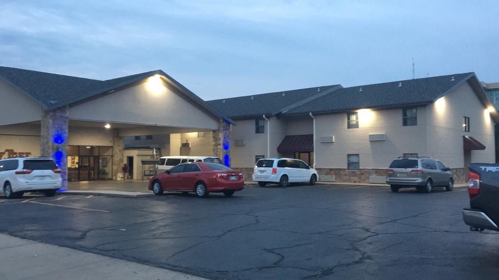 Apple Tree Inn Independence Luaran gambar